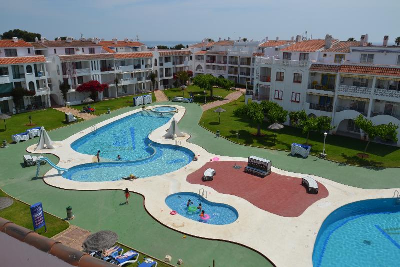 Kione Playa Romana - Havuz