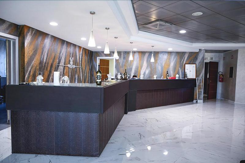 Casta Hotel - Lobi