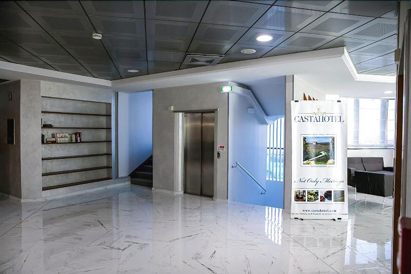 Casta Hotel - Lobi