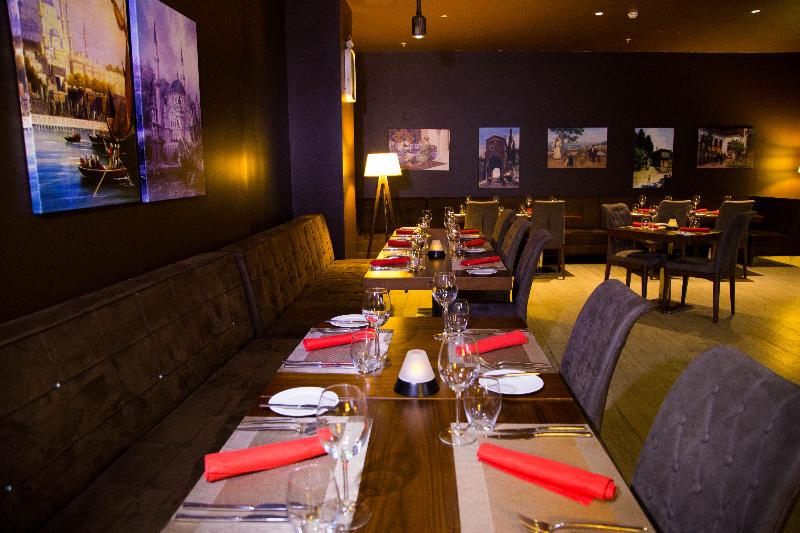 Euphoria Batumi Convention & Casino Hotel - Bar