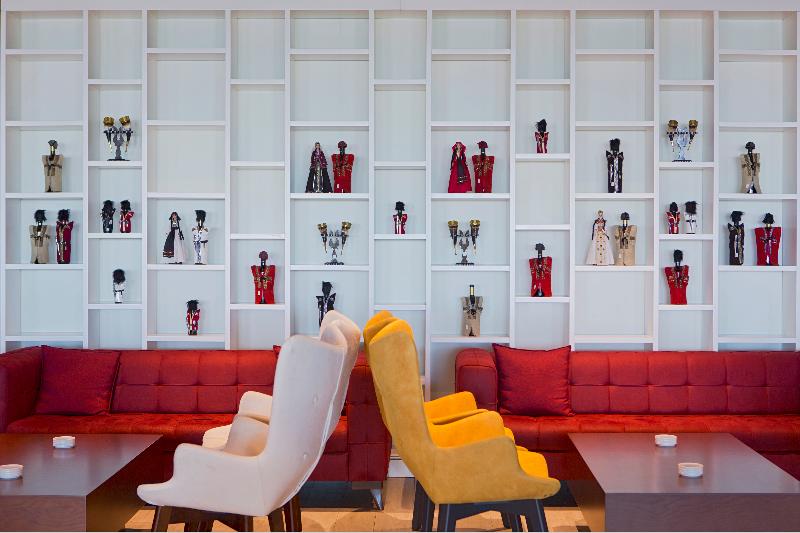 Euphoria Batumi Convention & Casino Hotel - Bar