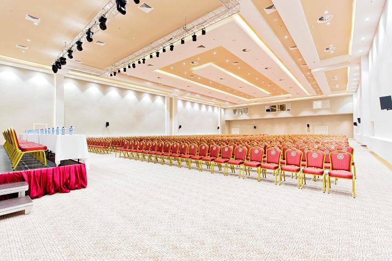 Euphoria Batumi Convention & Casino Hotel - Toplantı
