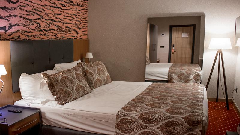 Euphoria Batumi Convention & Casino Hotel - Oda