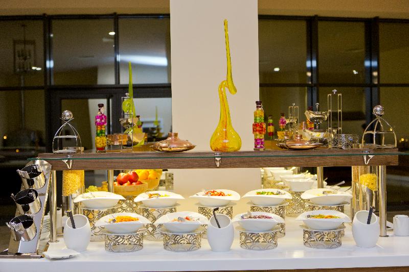 Euphoria Batumi Convention & Casino Hotel - Restoran