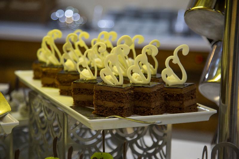 Euphoria Batumi Convention & Casino Hotel - Restoran