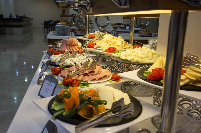Euphoria Batumi Convention & Casino Hotel - Restoran