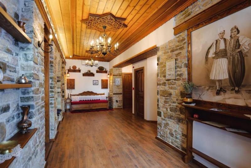Bineri hotel Gjirokastra - Lobi