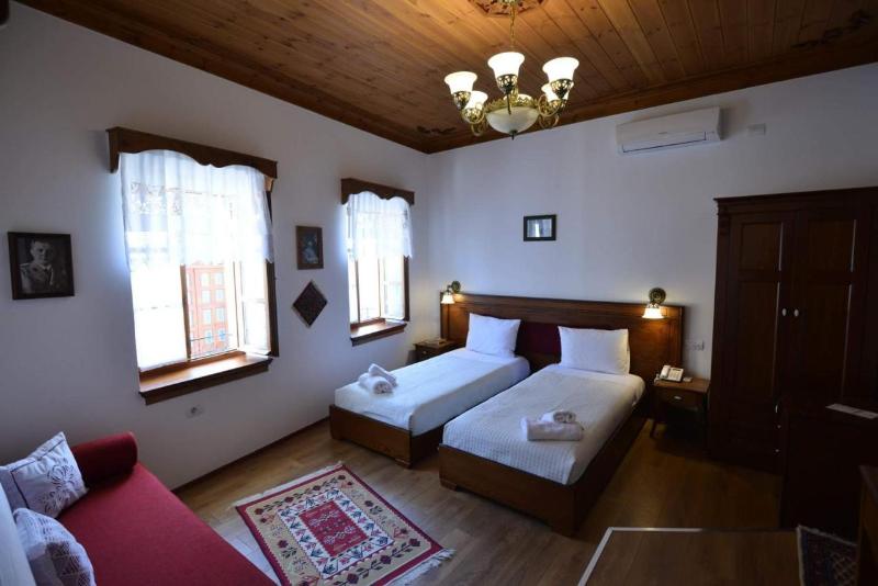 Bineri hotel Gjirokastra - Oda