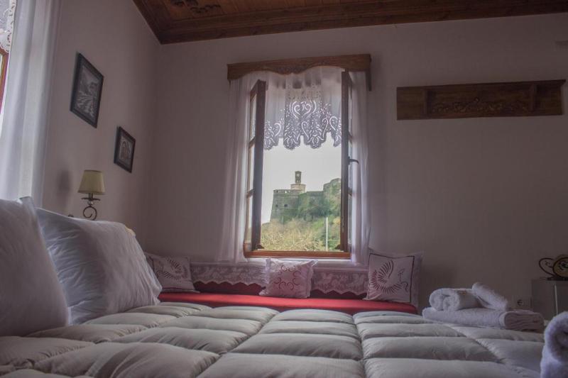 Bineri hotel Gjirokastra - Oda
