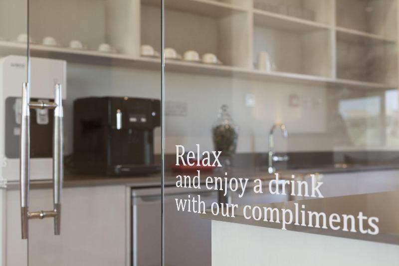 Aphrodite Hills Residences Junior Villas - Bar