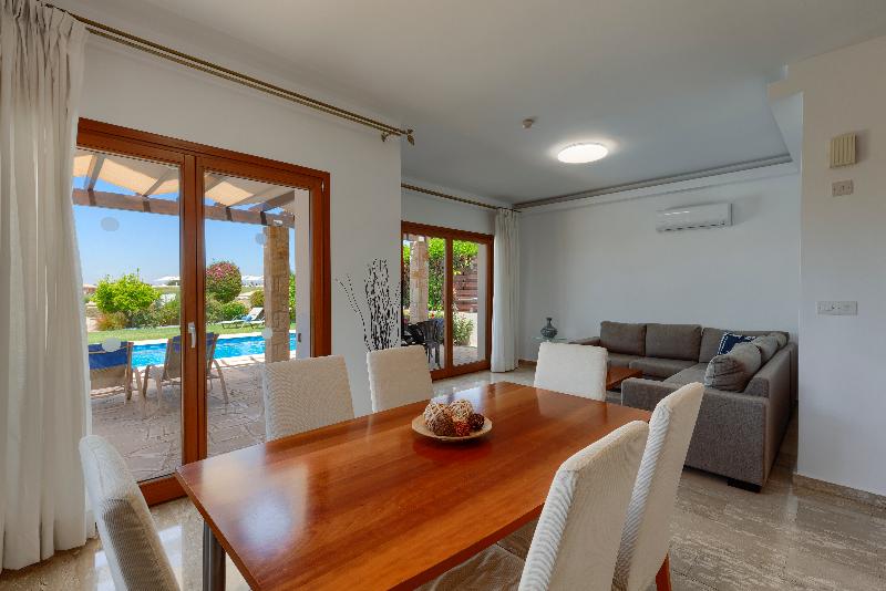 Aphrodite Hills Residences Junior Villas - Oda
