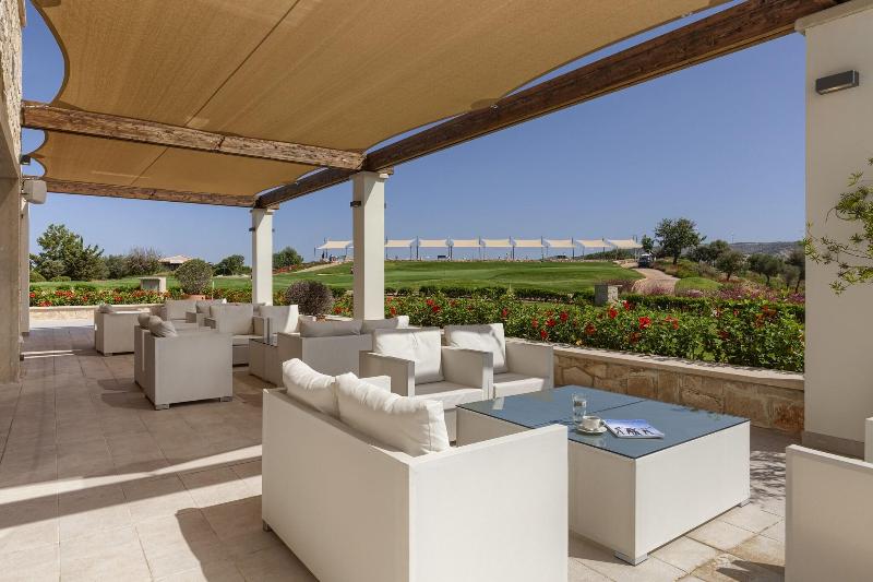 Aphrodite Hills Residences Junior Villas - Teras