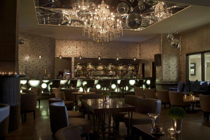 Radisson Blu Hotel & Conference Centre, London LHR - Bar