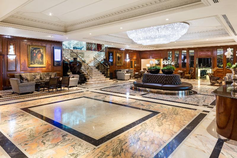 Radisson Blu Hotel & Conference Centre, London LHR - Lobi