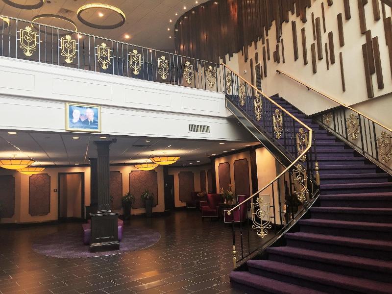 Royal Regency Hotel - Lobi