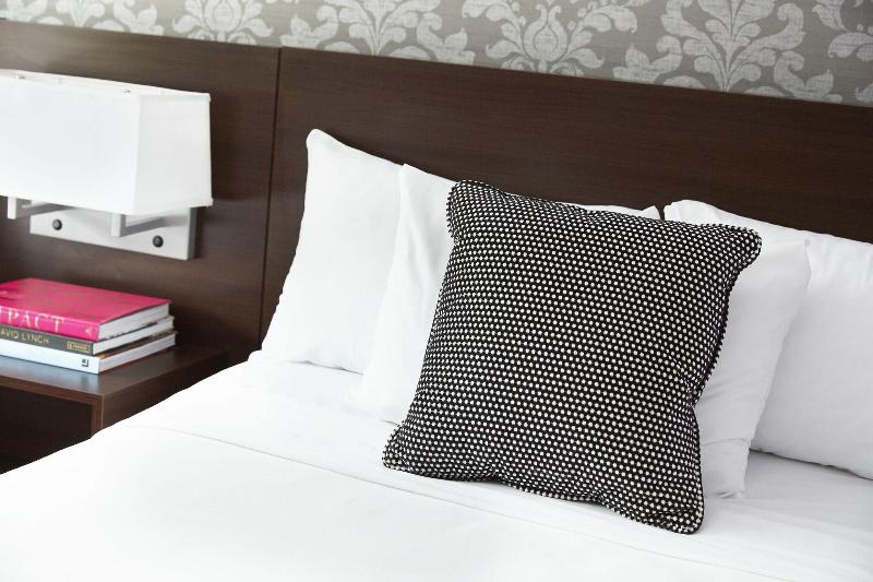 Royal Regency Hotel - Oda