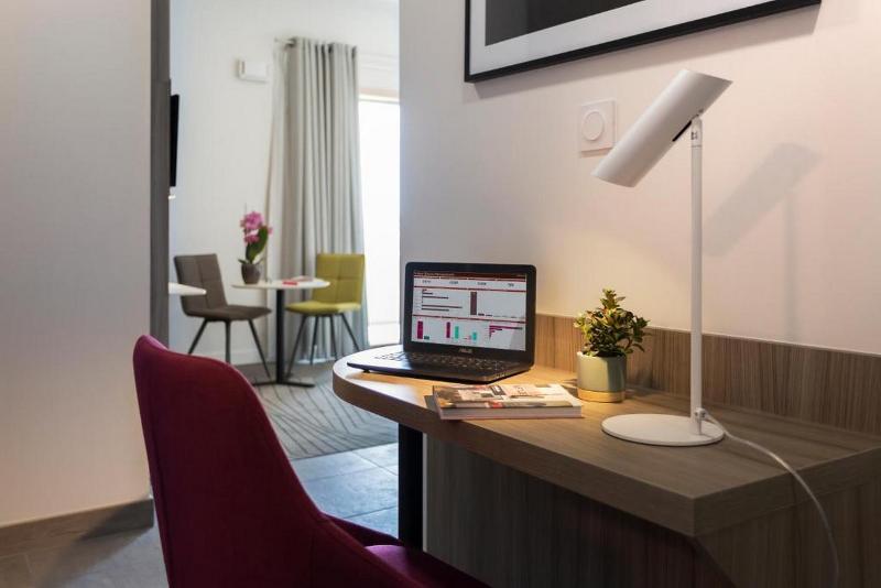 Nemea Appart Hotel So Cloud Lyon gare Part Dieu - Oda