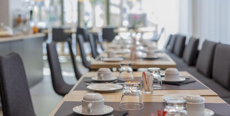 Nemea Appart Hotel So Cloud Lyon gare Part Dieu - Restoran