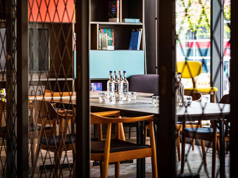 Mercure Londra Köprüsü - Toplantı