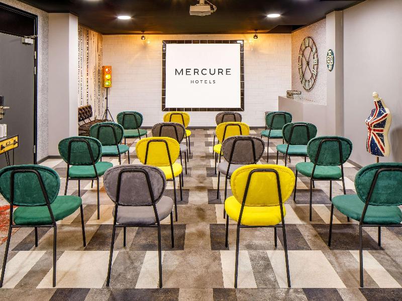 Mercure Londra Köprüsü - Toplantı