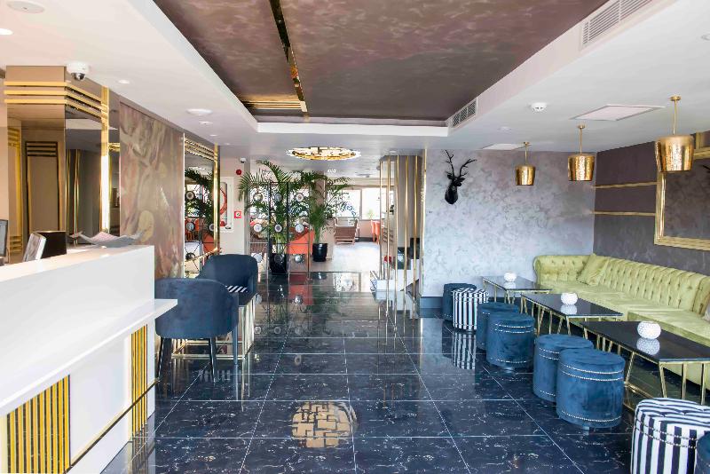 Sky Kamer Boutique Hotel - Lobi