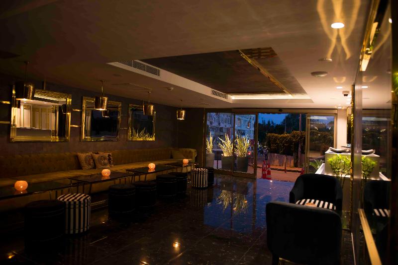 Sky Kamer Boutique Hotel - Lobi