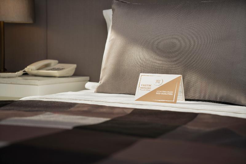 Sky Kamer Boutique Hotel - Oda