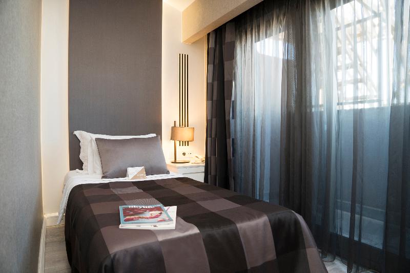 Sky Kamer Boutique Hotel - Oda