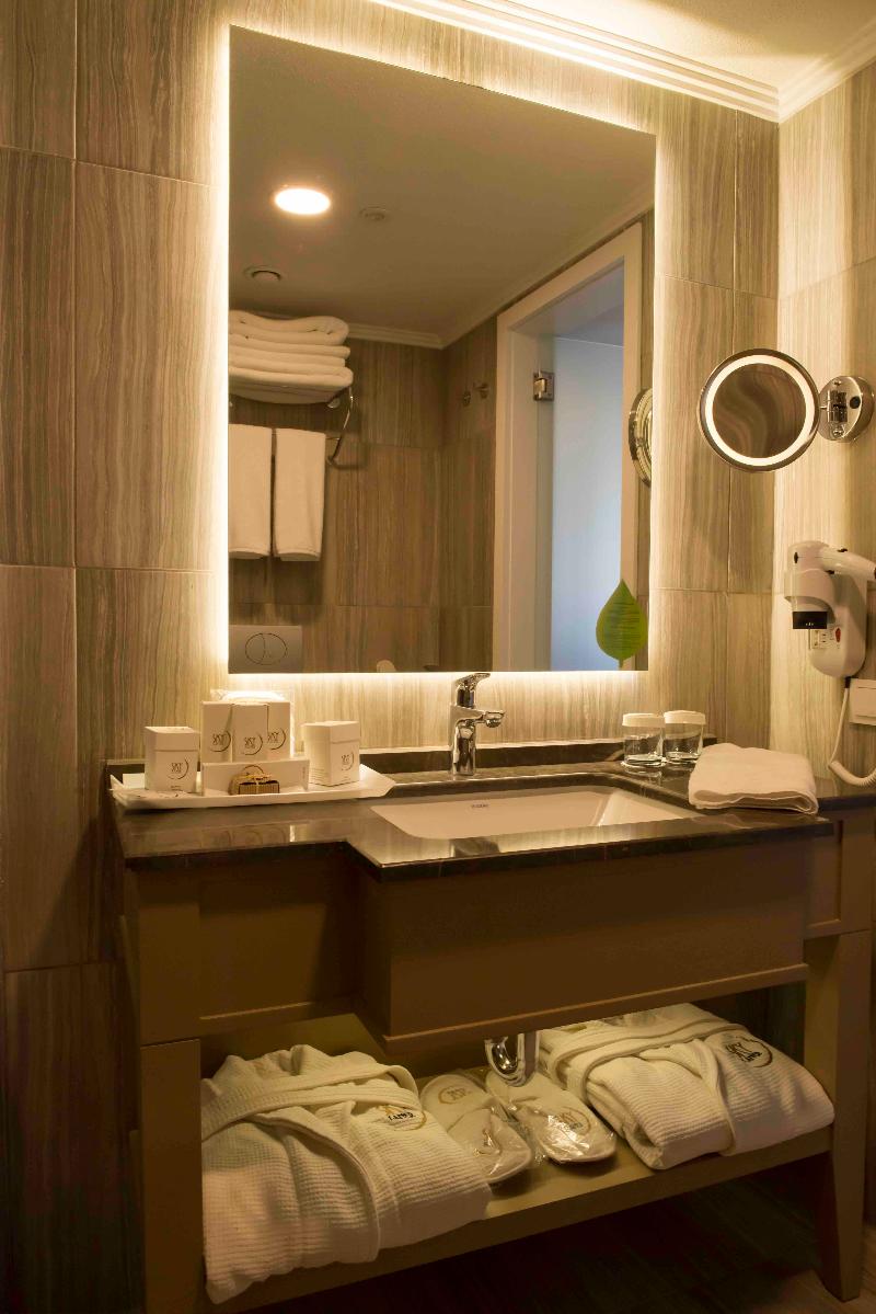 Sky Kamer Boutique Hotel - Oda