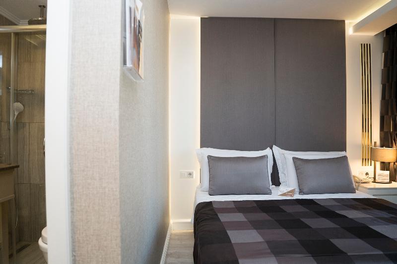 Sky Kamer Boutique Hotel - Oda