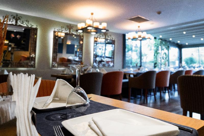 Sky Kamer Boutique Hotel - Restoran