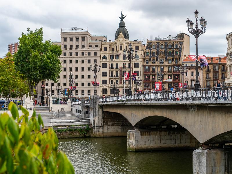 NYX Hotel Bilbao by Leonardo Hotels - Genel