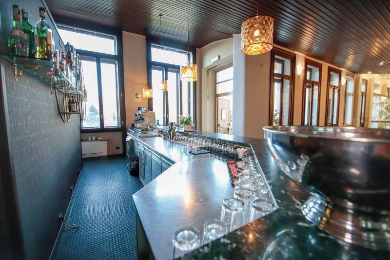 PraCatinat Hotel and Restaurant - Restoran