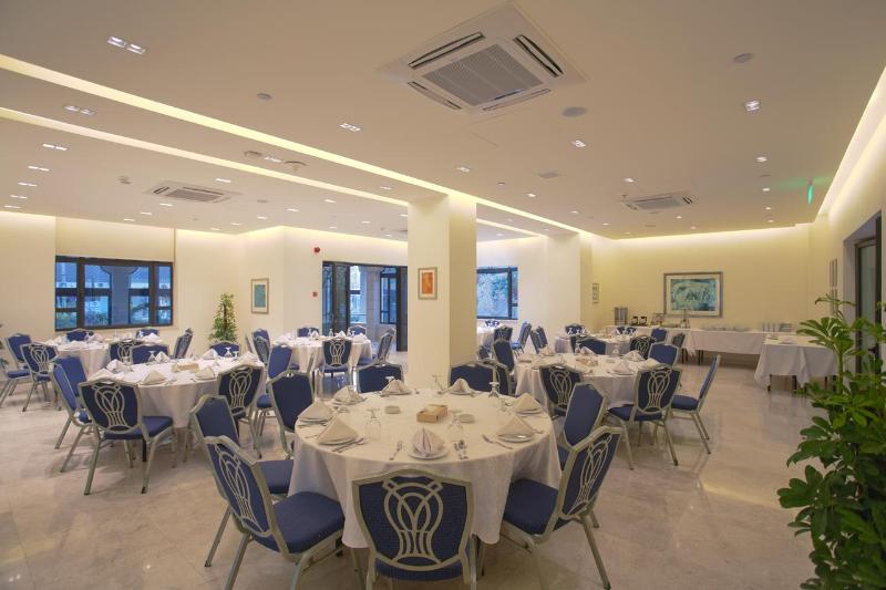 The House Boutique Suites - Restoran