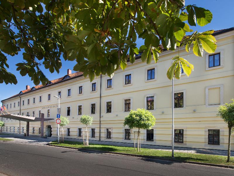 EA Hotel Tereziánský dvůr - Genel