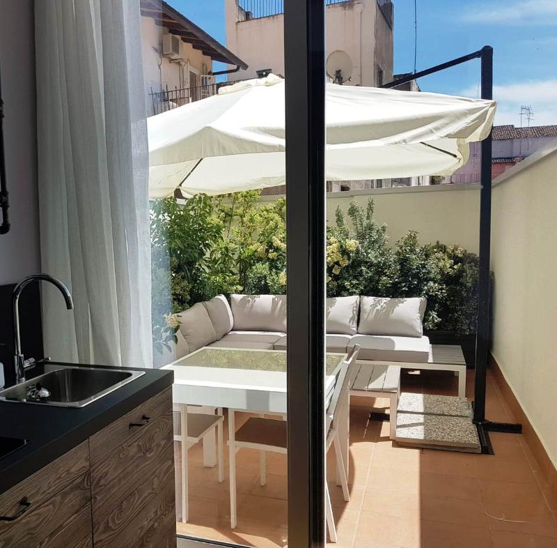 Ferrini Home - Etnea Collection - Oda