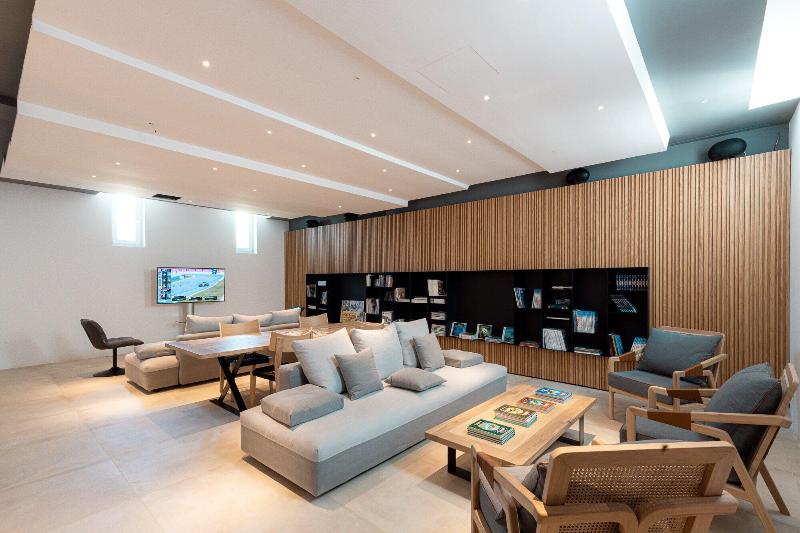 Aria Estate - Bar