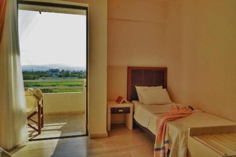 Kokoni Beach Hotel - Oda