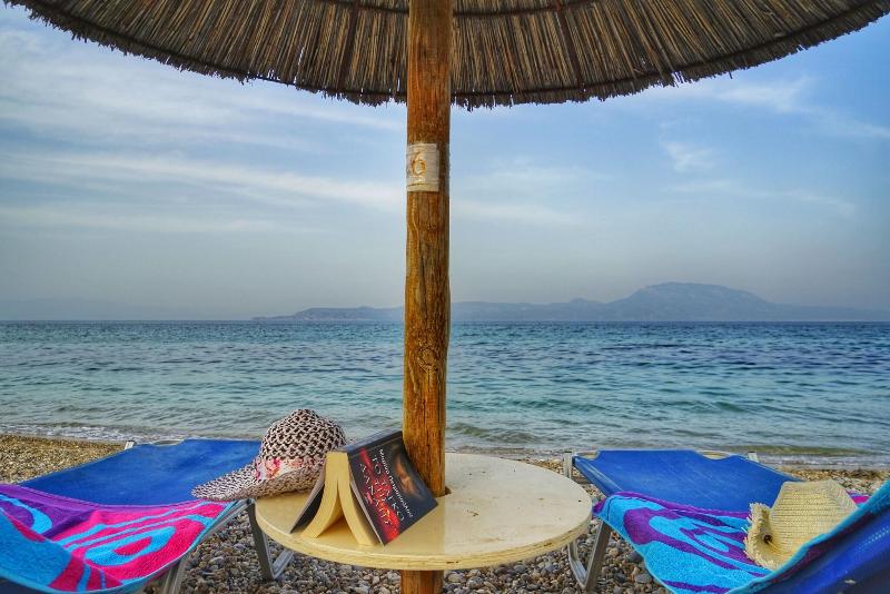 Kokoni Beach Hotel - Plaj