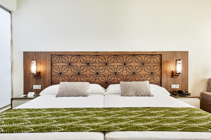 Hotel Riu Atoll - Oda