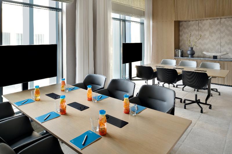 Vida Emirates Hills - Toplantı