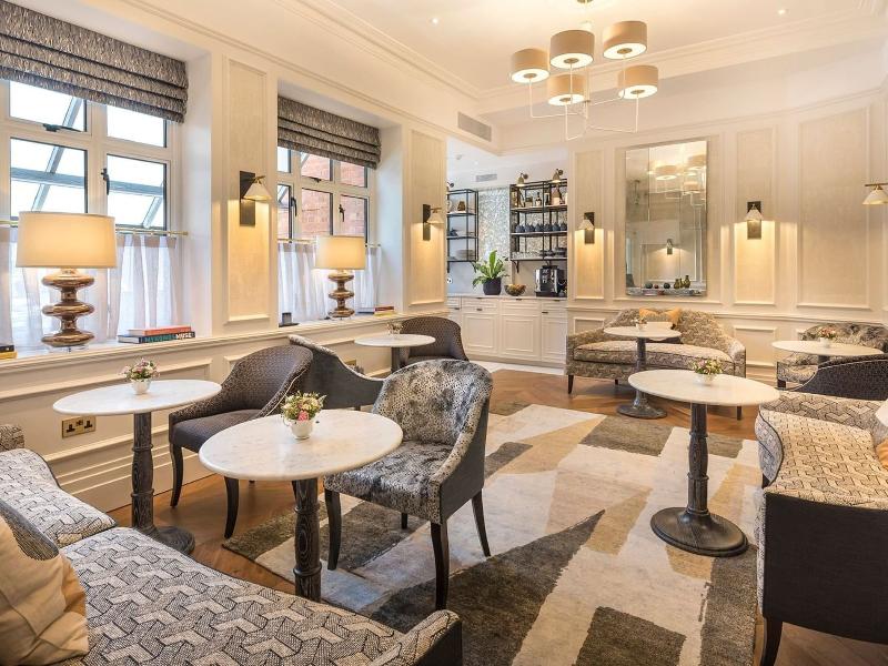 The Capital Hotel, Apartments  & Townhouse - Lobi