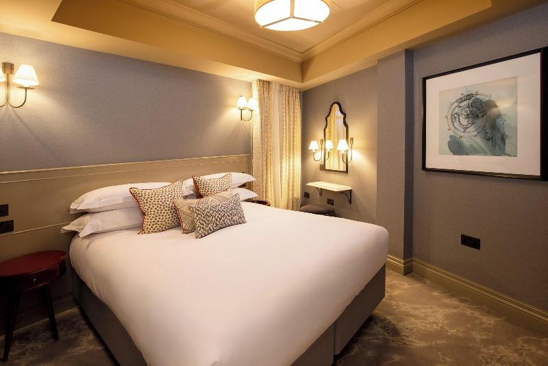 The Capital Hotel, Apartments  & Townhouse - Oda