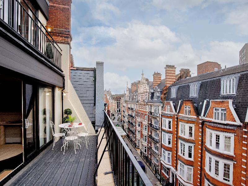 The Capital Hotel, Apartments  & Townhouse - Oda