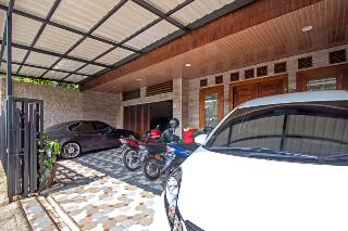 RedDoorz near Trans Studio Mall 2 otel fotoğrafı