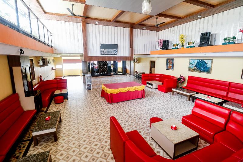 RedDoorz Plus near DC Mall Batam - Lobi