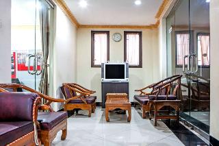RedDoorz Plus near Isola UPI fotoÄŸrafÄ±