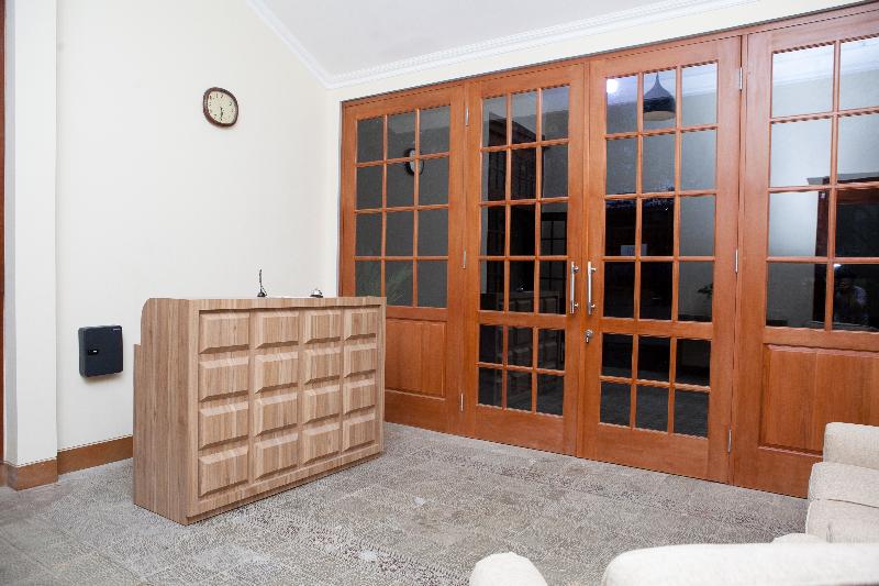 RedDoorz Plus near Pasundan University - Lobi
