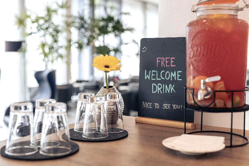 GHOTEL hotel & living Bochum - Lobi