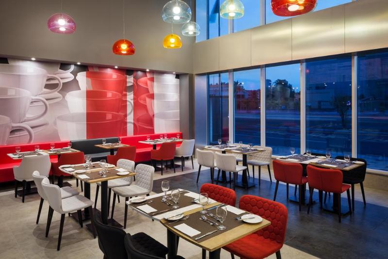Adagio Aparthotel Jeddah Malik Road - Restoran